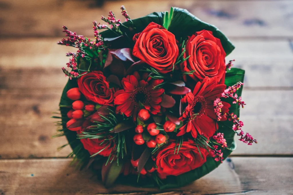 Qué flores regalar en Navidad en Colombia: 7 ideas con significado